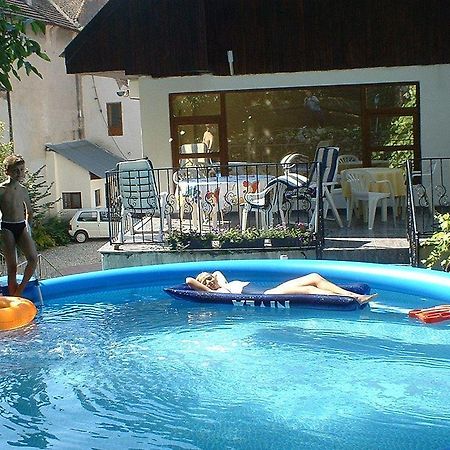 Guesthouse Stefi Рышнов Экстерьер фото